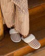 Load image into Gallery viewer, Slippers - Brick Gingham