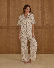 Load image into Gallery viewer, Women&#39;s Woven Pajama Set - Blue Floral
