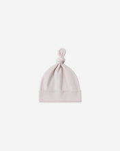 Load image into Gallery viewer, Quincy Mae organic cotton knotted baby beanie hat in lilac mist purple.
