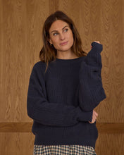 Load image into Gallery viewer, Women&#39;s Carolina Sweater - Navy
