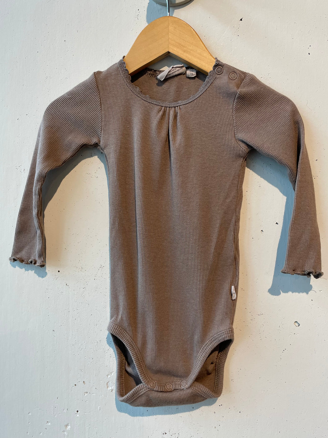 Wheat - Taupe Long Sleeve Bodysuit - Size 9 Months