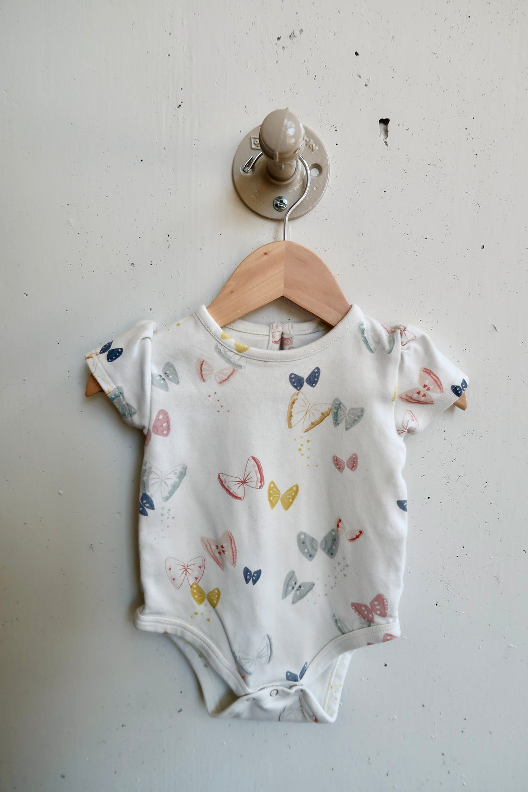 Pehr - SS Butterfly Bodysuit - Size 6-12 Months