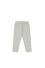 Load image into Gallery viewer, Baby Blue organic cotton leggings with a white floral print.
