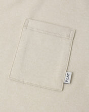 Load image into Gallery viewer, Cove Essential Pocket Tee - Heathered Pebble
