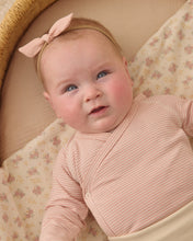 Load image into Gallery viewer, Little Knot Headband - Melon
