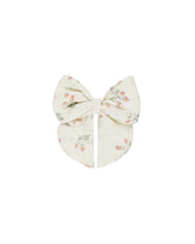 Load image into Gallery viewer, Bow - Strawberries
