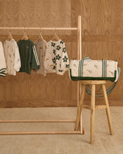 Load image into Gallery viewer, Oversized Sweatshirt - Daisy

