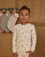 Load image into Gallery viewer, Organic Long Sleeve Pajama Set - Skiers
