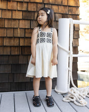 Load image into Gallery viewer, Crochet Bow Clips - Ivory
