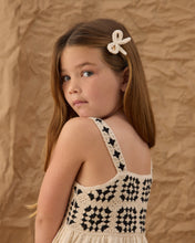 Load image into Gallery viewer, Crochet Bow Clips - Ivory
