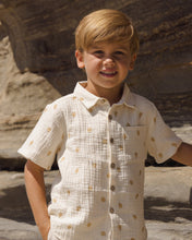 Load image into Gallery viewer, Collared Short Sleeve Shirt - Pineapple
