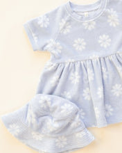 Load image into Gallery viewer, Bucket Hat - Periwinkle Daisy
