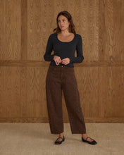 Load image into Gallery viewer, Women&#39;s Barrel Denim - Leopard
