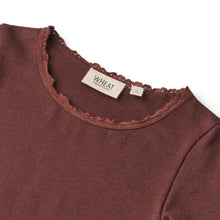 Load image into Gallery viewer, Rib T-Shirt Reese - Aubergine SIZE 8 YEARS

