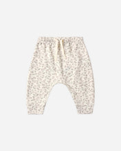 Load image into Gallery viewer, Quincy Mae children's drawstring cotton pants in floret floral print.
